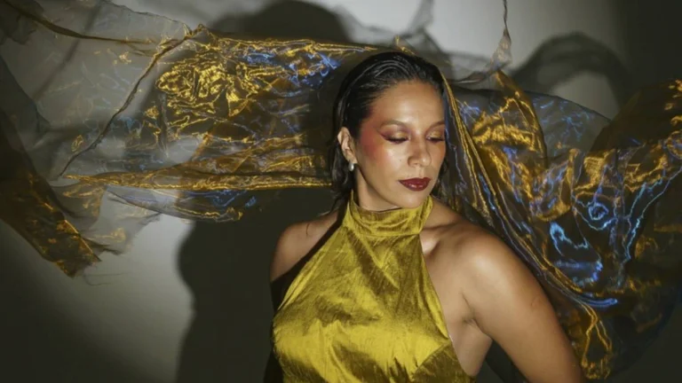 Milena Salamanca llega a Lago Puelo con su folklore contemporáneo